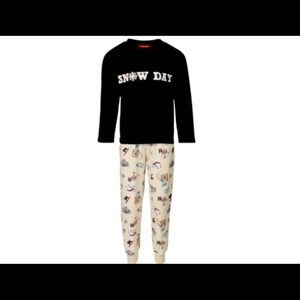 NWT- Boys or Girls Pajamas Set